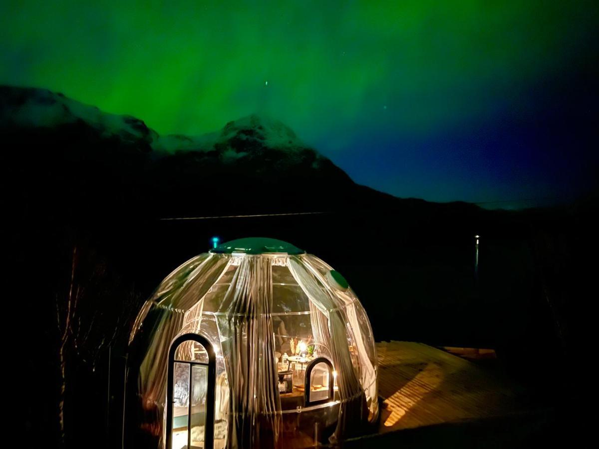 Lofoten Glampingdome Myrland Exteriör bild